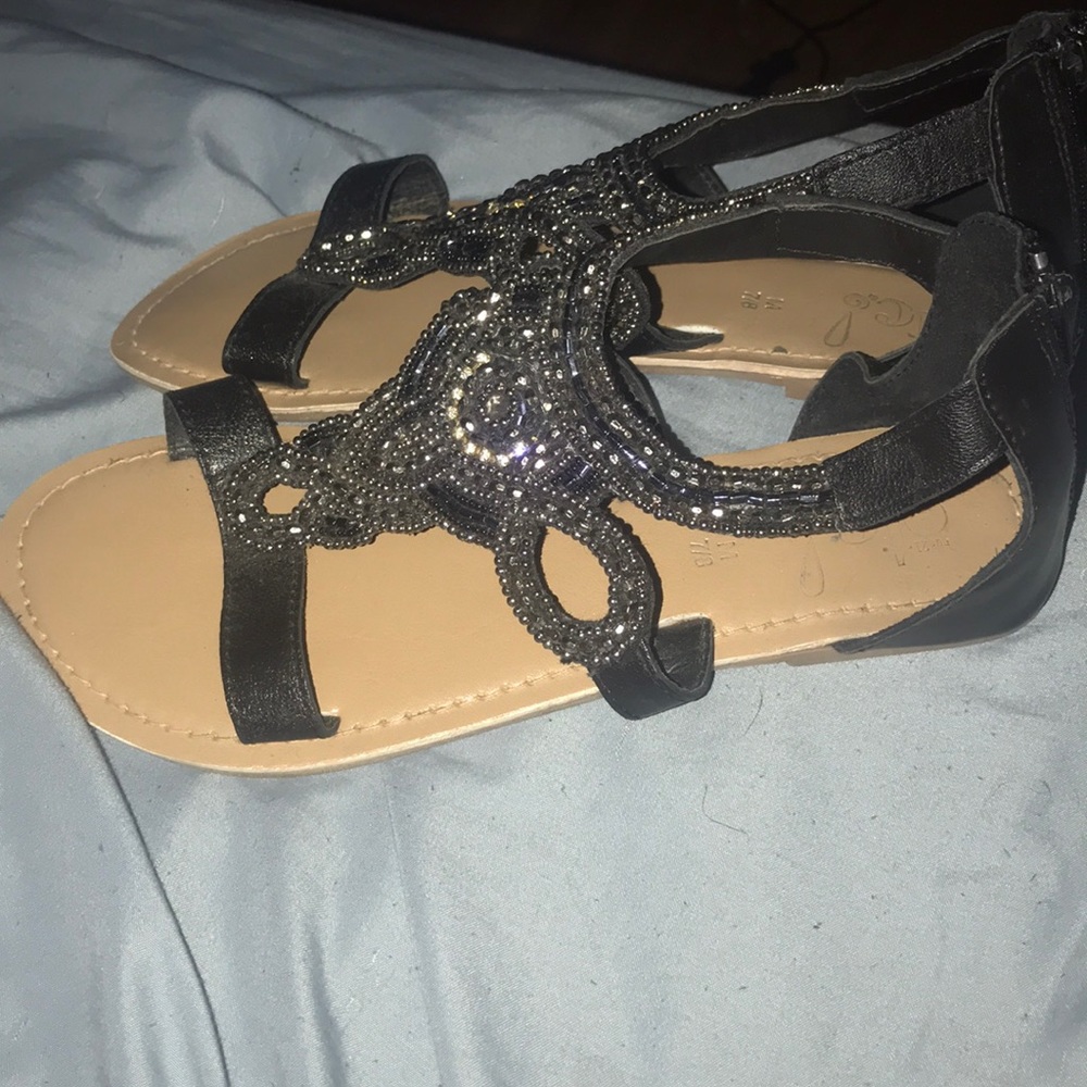 Sandals - Picture 2 of 4